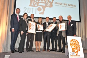 Heraeus Innovationspreise 2011 (v. l.): Jan Rinnert (stellvertretender Vorsitzender Geschäftsführung Heraeus Holding), Dr. Tanja Eckardt (Heraeus Innovationsmanagement), Michael Hahn (Beste Prozessinnovation), Nicole Gübler (3. Platz Produkt), Jan Cuypers (Beste Produktinnovation), Dr. Frank Heinricht (Vorsitzender der Geschäftsführung Heraeus Holding), Dr. Stephan Kirchmeyer (2. Platz Produkt), Dr. Wulf Brämer (Heraeus Innovationsmanagement)