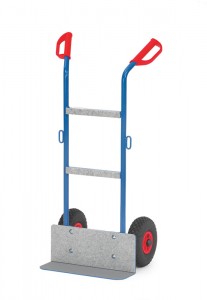 Die neue Gerätekarre von fetra eignet sich ideal für den Transport von Weißer Ware bis 250 Kilogramm. Die neue Gerätekarre von fetra eignet sich ideal für den Transport von Weißer Ware bis 250 Kilogramm.