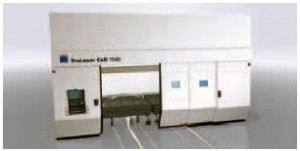 Mit der neuen TruLaser Cell 7040 fiber steht ein System für die 3-D-Blechbearbeitung mit einem TruDisk Scheibenlaser zur Verfügung Mit der neuen TruLaser Cell 7040 fiber steht ein System für die 3-D-Blechbearbeitung mit einem TruDisk Scheibenlaser zur Verfügung