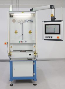 Bild 4: Kundenangepasste Laserschweißstation EVO 2800 (EVOSYS)