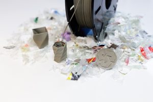 © Fraunhofer IFAMAufbereitetes Material für die additive Fertigung: Die Post- Consumer-Abfälle werden zu Filament für den 3D-Drucker